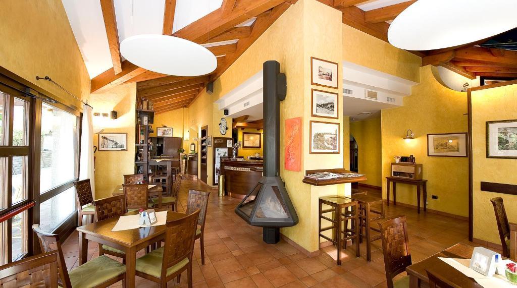 Albergo Costantini Tarcento Buitenkant foto